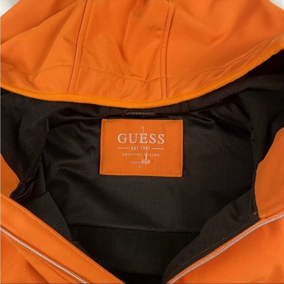 New GUESS Jacket Mens Sz M Orange Polyester Softshell Long Sleeve Hooded NWT - Picture 7 of 7